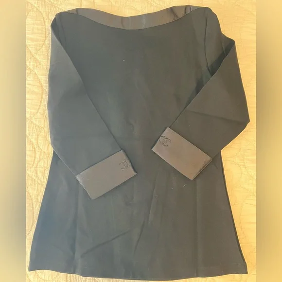 CHANEL Black and Gray Women's Top